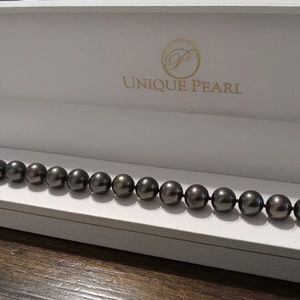 Pearl bracelet